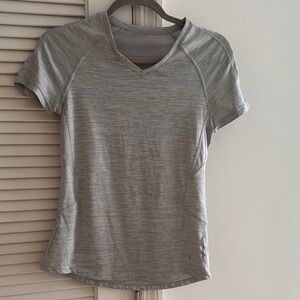 Danskin Now Heather Gray Short Sleeve Tee